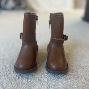 Baby Girl Boots - fit my daughter around 9 monthd
